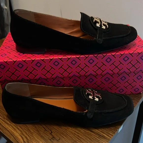 Tory Burch Suede Mocasines - Picture 4 of 7